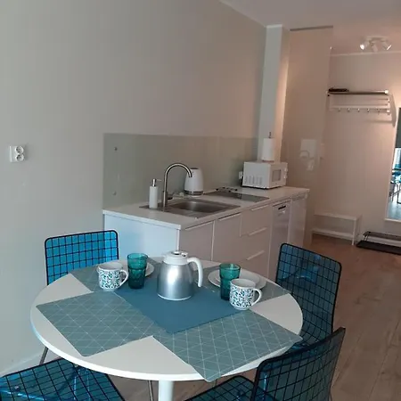 Aura Seaside Apartment *
