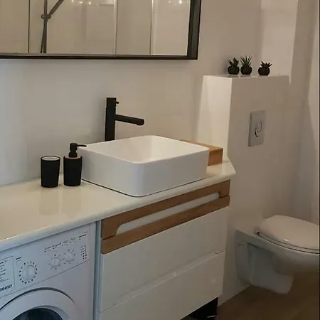 Aura Seaside Apartment